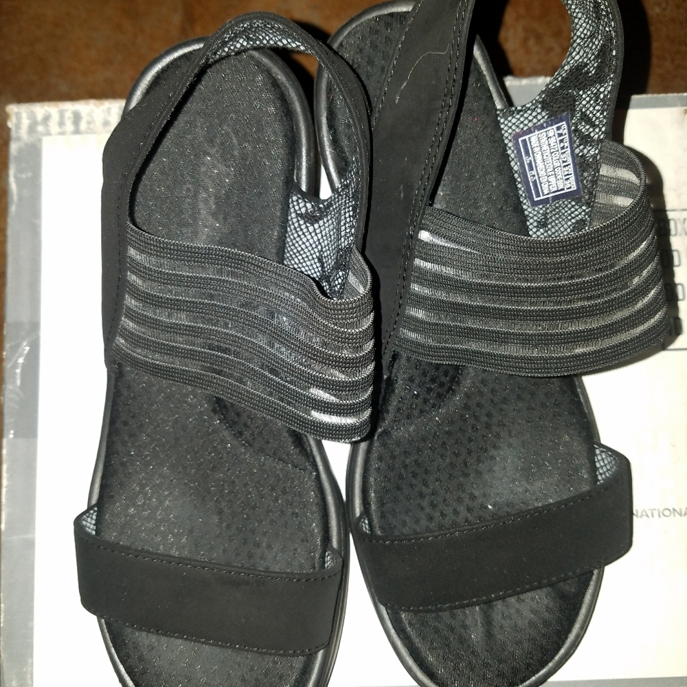 Skechers Rumbles-Sci-fi  sandles